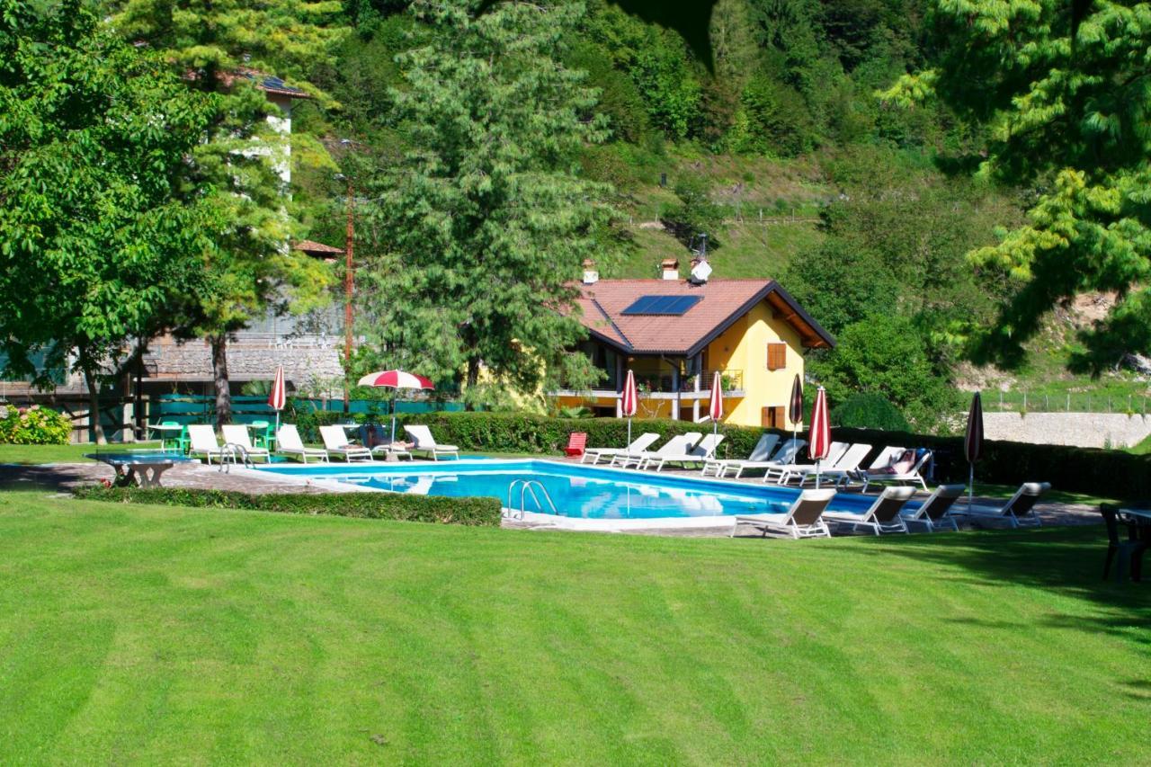 Club Hotel Tenno Esterno foto