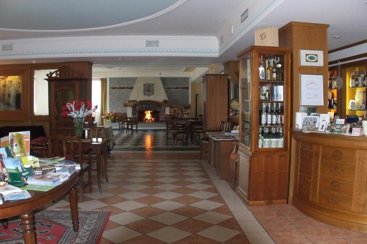 Club Hotel Tenno Esterno foto