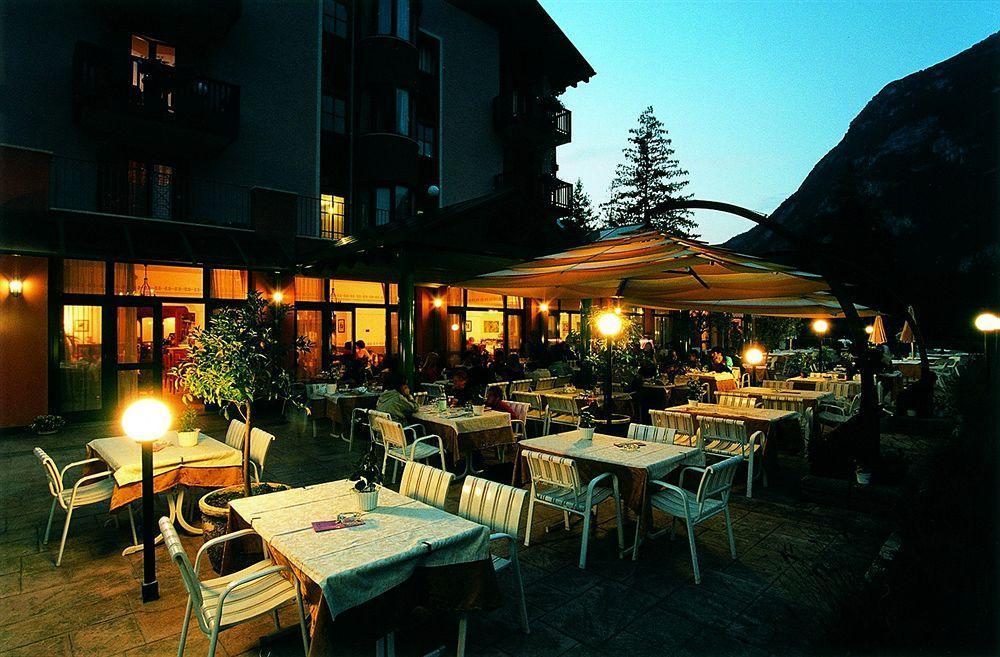 Club Hotel Tenno Esterno foto